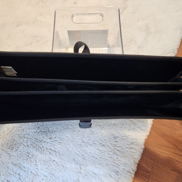 ZÜCA Business Backpack & Document Organizer - Picture 9 of 11